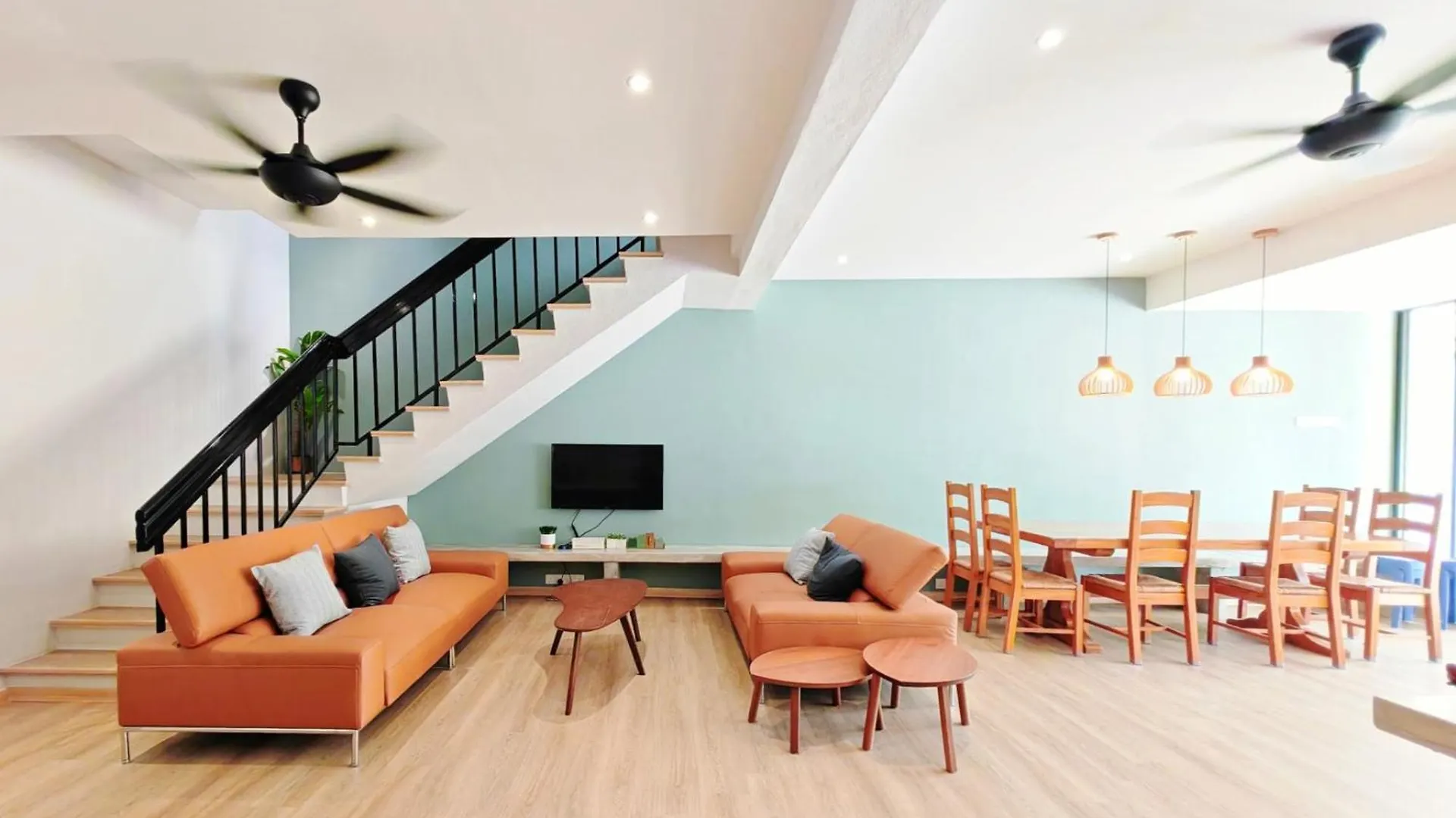 35 Beachhouse Batu Ferringhi 7 Bedroom 7 Bathroom Ev Friendly location